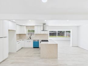 10818 Oasis Drive, Houston TX 77096