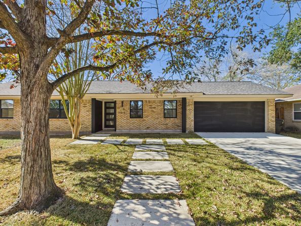 10818 Oasis Drive, Houston TX 77096