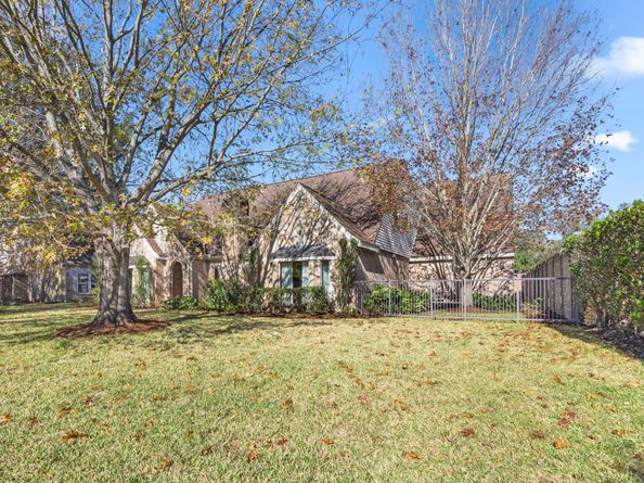 15742 Walkwood Drive, Houston TX 77079