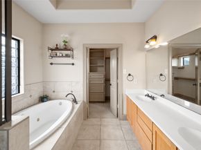 2316 Camden Drive, Houston TX 77021