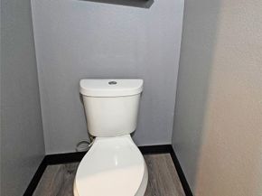 6623 Gulf Freeway, Houston TX 77087