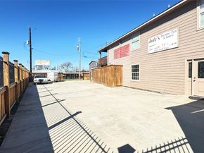 6623 Gulf Freeway, Houston TX 77087