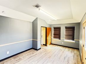 6623 Gulf Freeway, Houston TX 77087