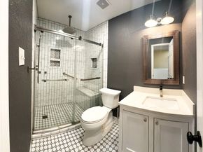 6623 Gulf Freeway, Houston TX 77087