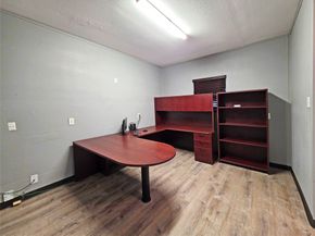 6623 Gulf Freeway, Houston TX 77087