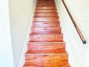 6623 Gulf Freeway, Houston TX 77087