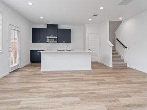 7808 Inwood Grove Lane, Houston TX 77088