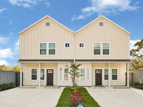 3833 Seabrook Street, Houston TX 77021