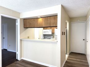 1516 Bay Area Boulevard Q8, Houston TX 77058