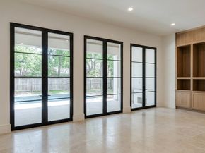 10722 Old Coach Lane, Hunters Creek Village TX 77024