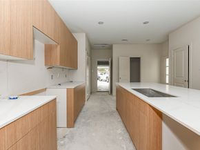 7930 Corinth Street, Houston TX 77051