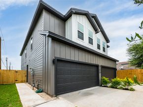 7930 Corinth Street, Houston TX 77051