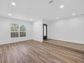 7615 Braesdale Lane, Houston TX 77071
