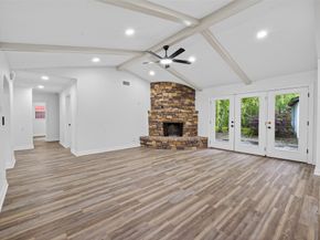7615 Braesdale Lane, Houston TX 77071