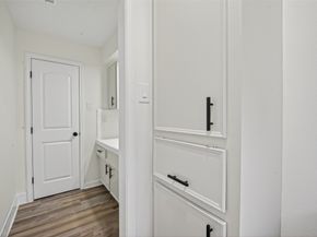 7615 Braesdale Lane, Houston TX 77071