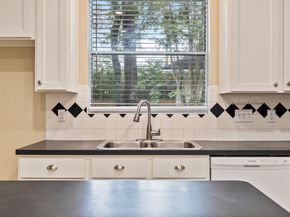 71 N Acacia Park Circle, The Woodlands TX 77382