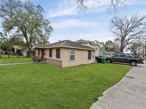 8221 Brockton Street, Houston TX 77017