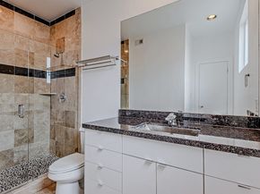 2025 Colquitt Street E, Houston TX 77098