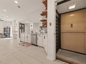 201 Vanderpool Lane 137, Houston TX 77024