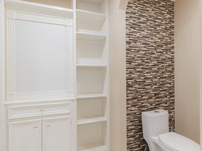 519 E Hillary Circle, Sugar Land TX 77498
