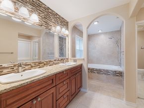 519 E Hillary Circle, Sugar Land TX 77498