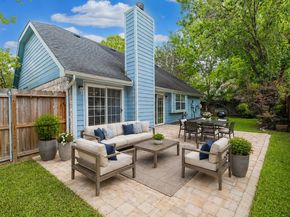 519 E Hillary Circle, Sugar Land TX 77498
