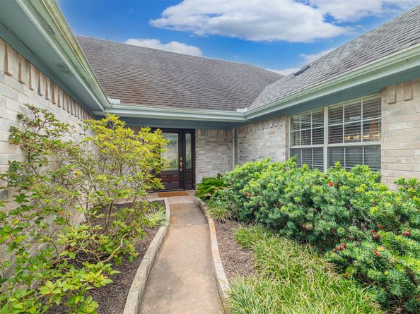 519 E Hillary Circle, Sugar Land TX 77498