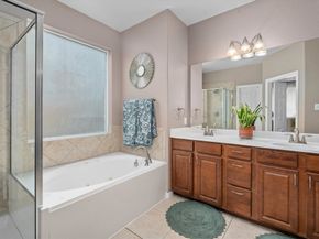13846 Mckinney Creek Lane, Houston TX 77044