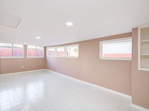 902 Ashford Parkway Parkway, Houston TX 77077