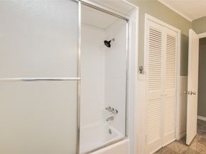 902 Ashford Parkway Parkway, Houston TX 77077