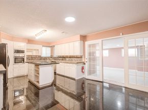 902 Ashford Parkway Parkway, Houston TX 77077