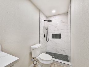 5527 Lakefield Drive, Houston TX 77033