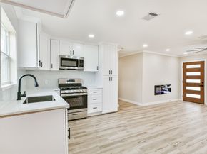 5527 Lakefield Drive, Houston TX 77033