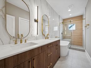 2221 Marnel Road B, Houston TX 77055