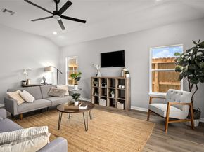 14307 Laredo Street, Houston TX 77015