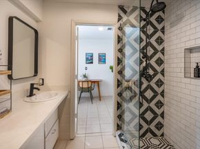 7916 Glenview Drive, Houston TX 77061