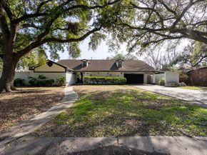 7916 Glenview Drive, Houston TX 77061