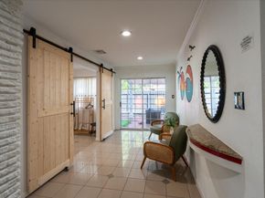 7916 Glenview Drive, Houston TX 77061