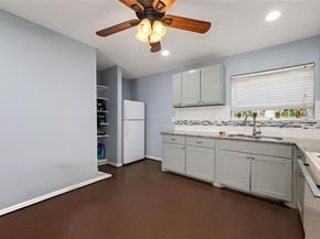 5209 Plum Drive, Houston TX 77087