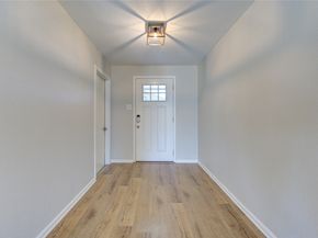 1231 Bramblebury Drive, Sugar Land TX 77498