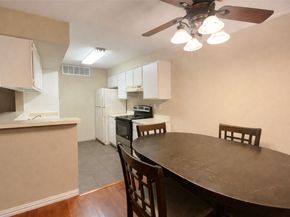 12905 Woodforest Boulevard 305, Houston TX 77015