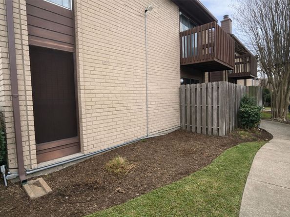 12905 Woodforest Boulevard 305, Houston TX 77015