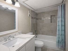 12905 Woodforest Boulevard 305, Houston TX 77015