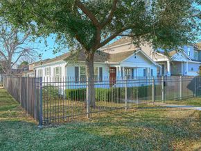 726 E 26th Street, Houston TX 77009