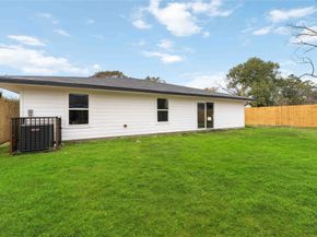 9226 Grady Street, Houston TX 77016