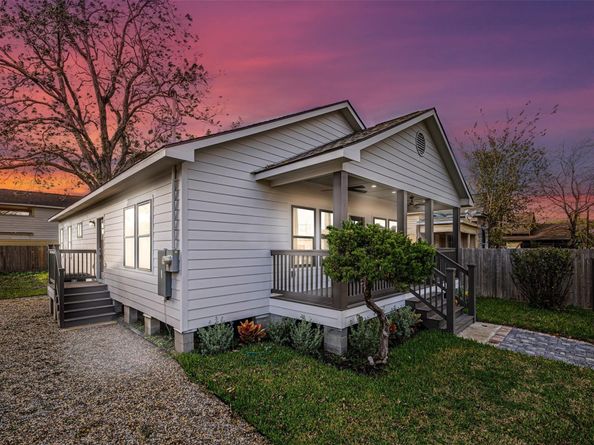 2111 Chapman Street, Houston TX 77009