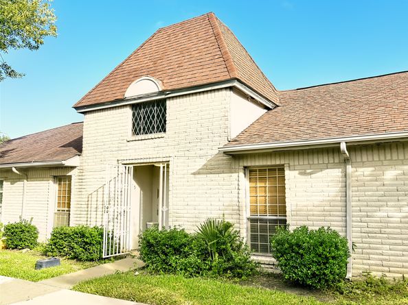 7325 Cook Road, Houston TX 77072