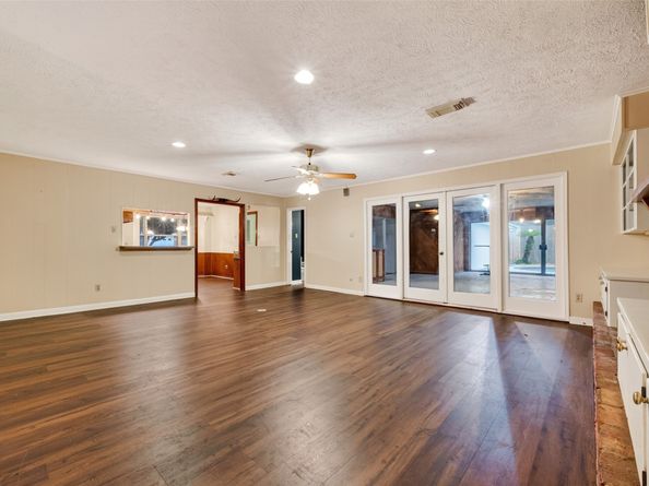 8411 Carvel Lane, Houston TX 77036