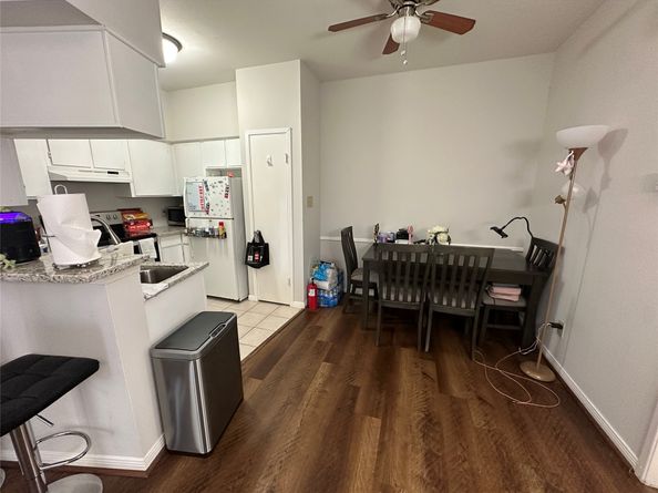 2626 Holly Hall Street 1010, Houston TX 77054