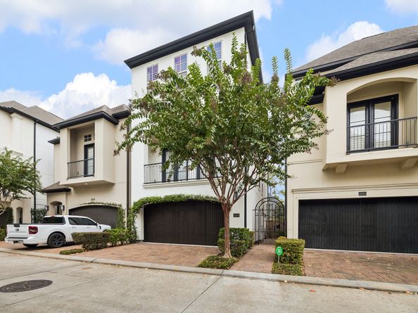 1624 Wrenwood Lakes, Houston TX 77043